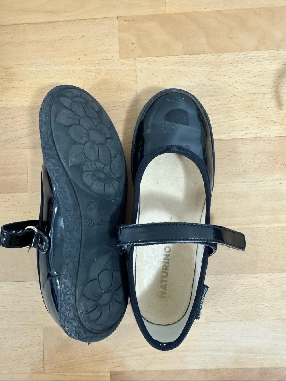 Naturino Black Patent Mary Jane Shoes for Kids size 29